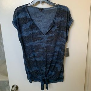 Lucky brand women’s top large